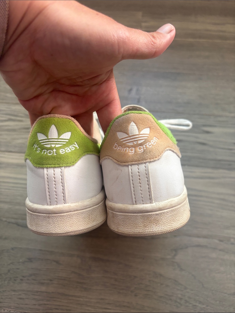 Adidas Stan Smith | Miss Piggy and Kermit Sneakers Disney Collab Size 6 - Picture 6 of 12